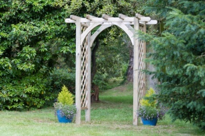 NEW HORIZON ARCH WOODEN PRESSURE TREATED (1.8 x 1.3 x 2.2m)